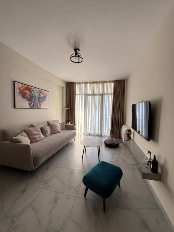 Kenya 5 min seaside Vlora Bay, Orikumi