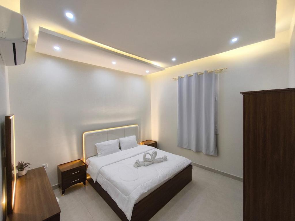 New, familyfriendly apartment, Salála