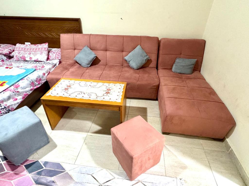 Aqua view studio, Banī Ghālib