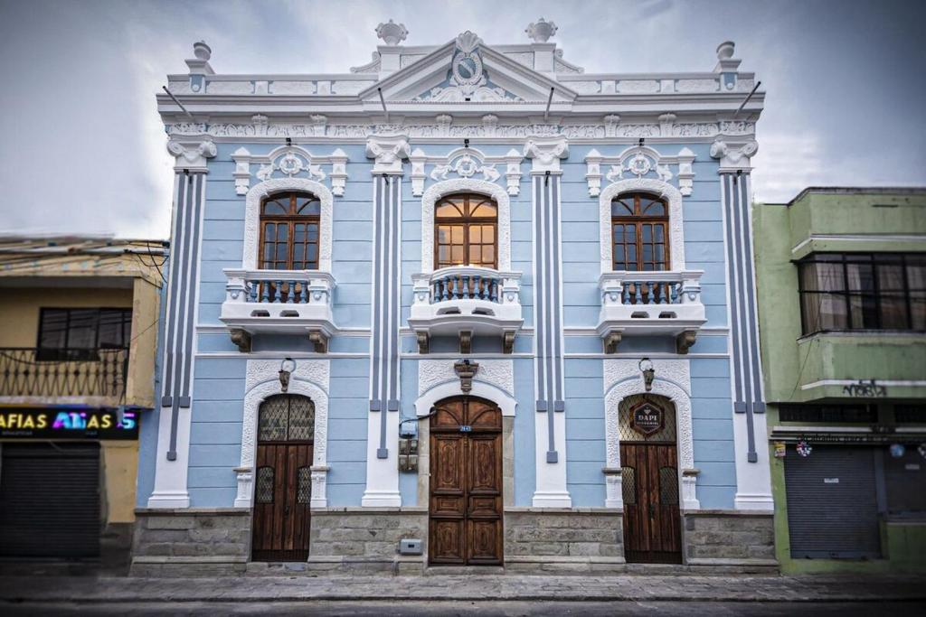 Touma Chávez Residence - 1