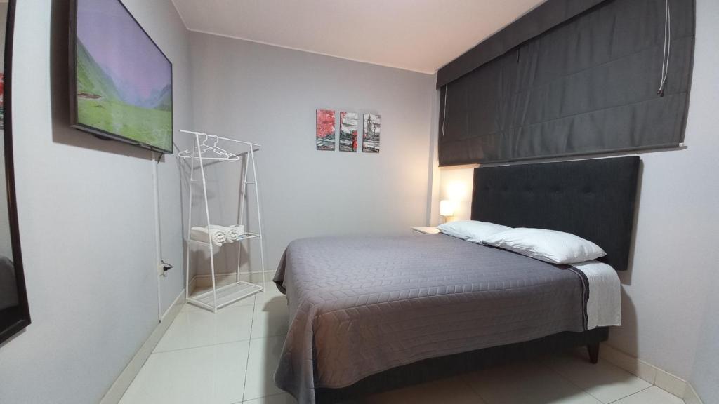 Comfortable Stay near Airport & Plaza Norte Bus Terminal - 3