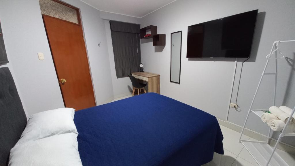 Comfortable Stay near Airport & Plaza Norte Bus Terminal - 1