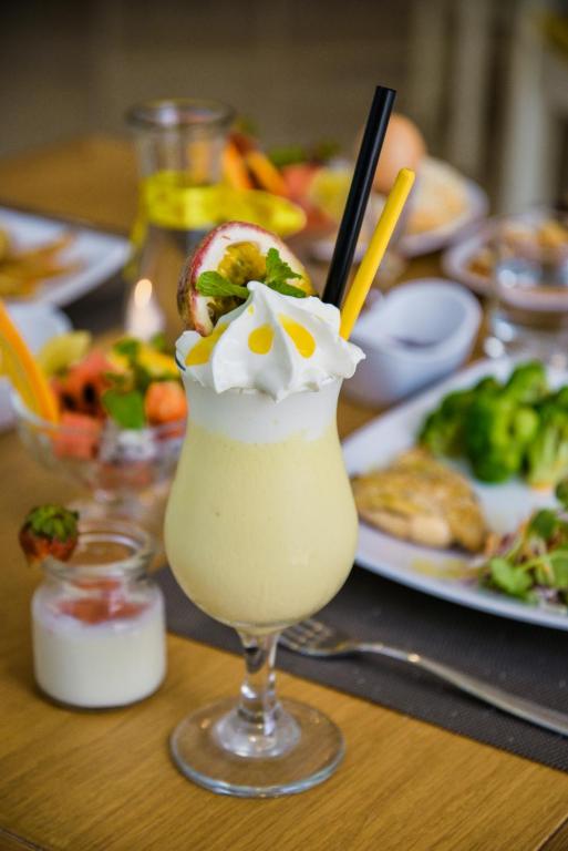 อาหารและเครื่องดื่ม