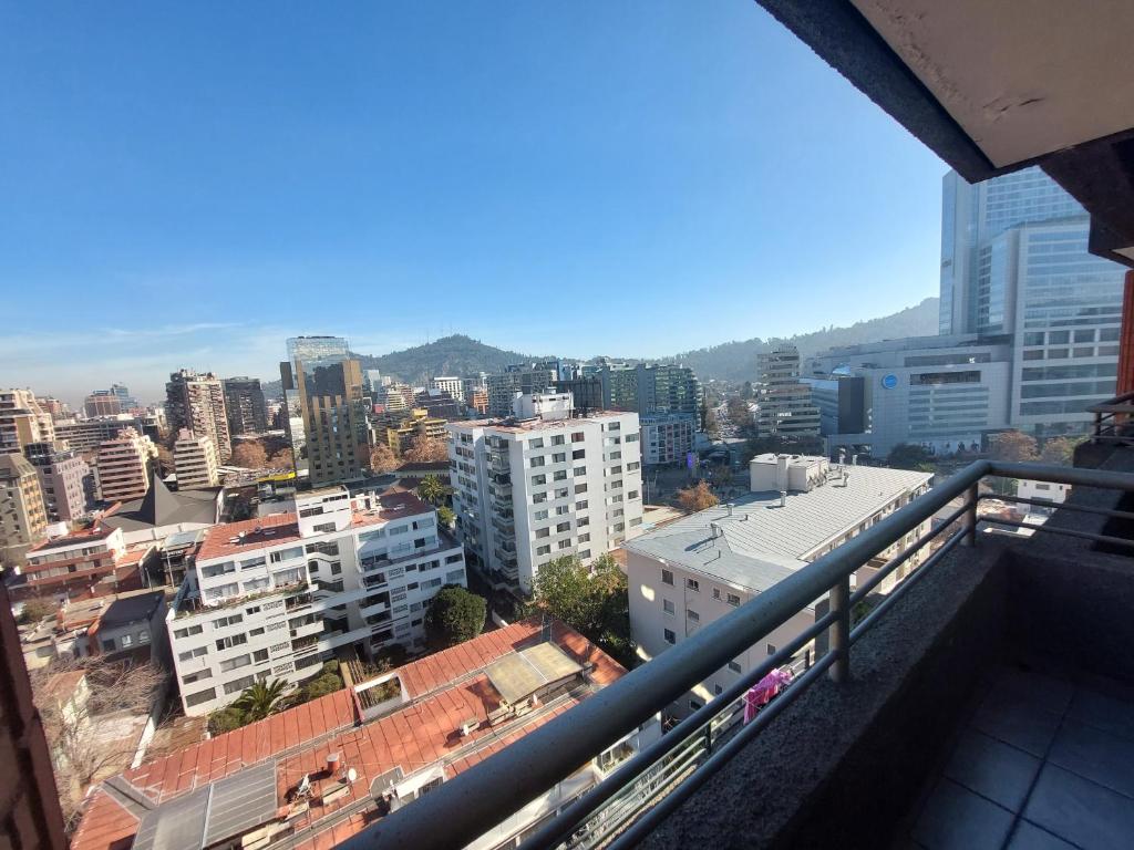 Departamento con vistas únicas en mejor ubicación - 5