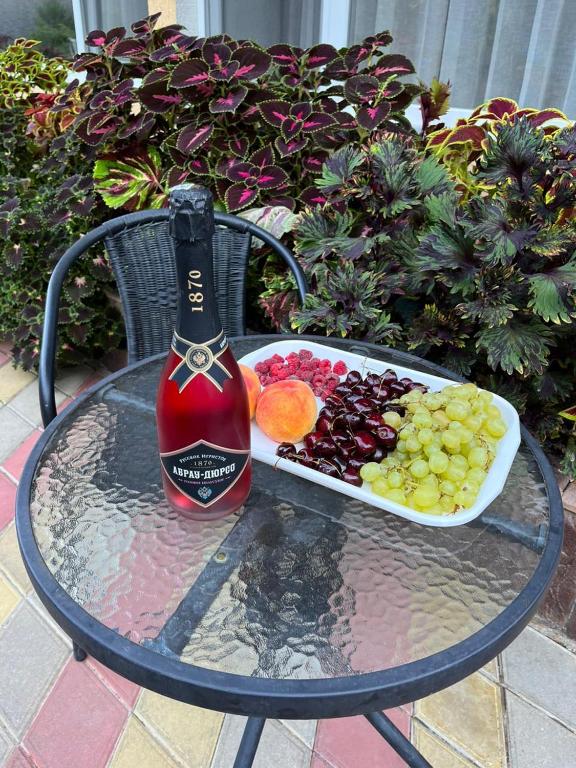 Paradise Flat, Batumi