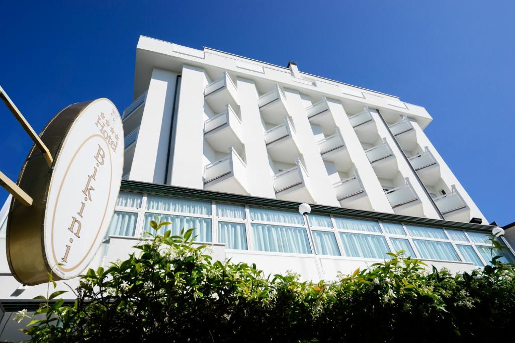Hotel Bikini — Hotel in Rimini