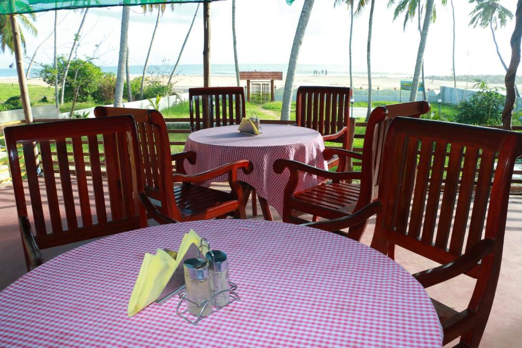 M R Beach &amp; Cottages — Hotel in Varkala