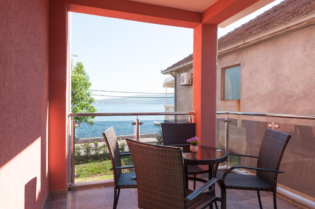 Apartments Delfin photo