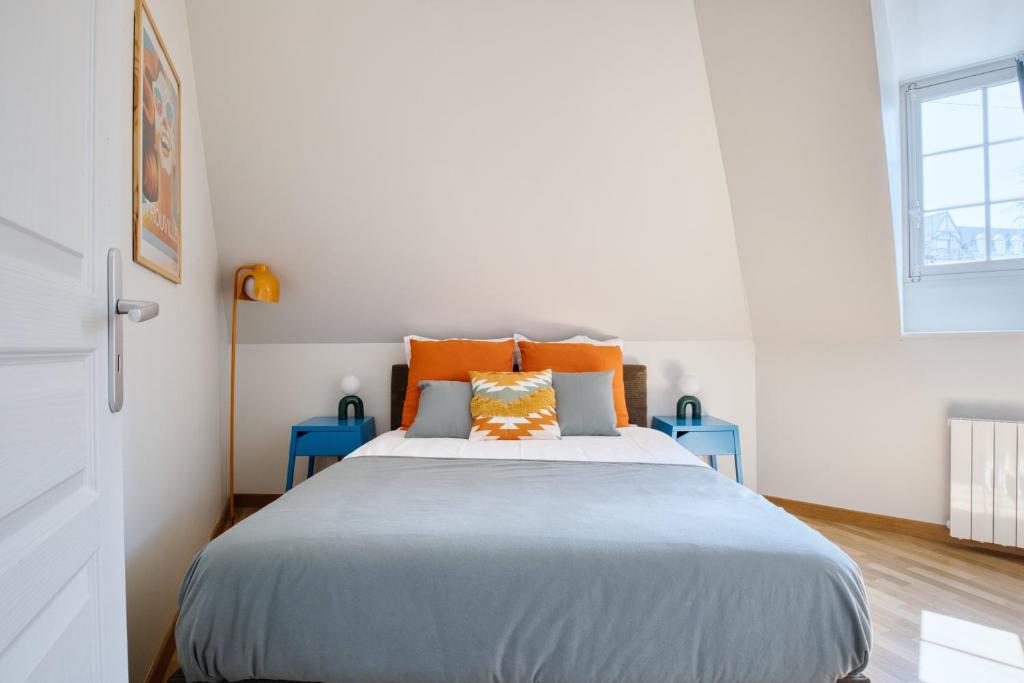 Maison cosy rénovée, tout à pied, plage et gare - 1