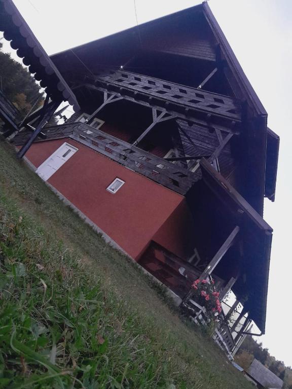 Cabana Adelin, Dealu Frumos