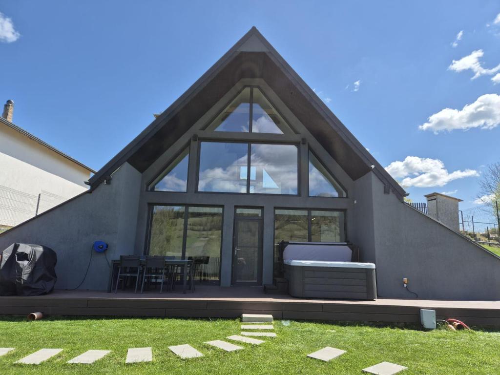 CBN Cabana, Muntele Cacovei