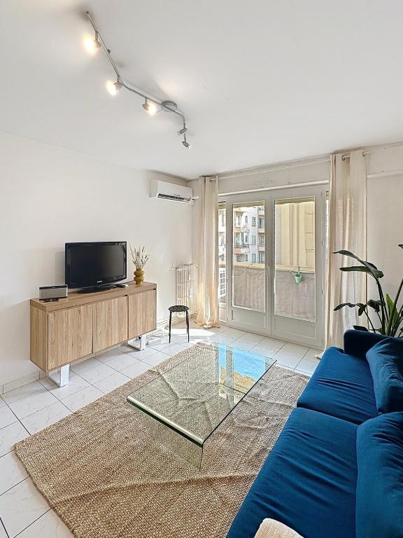 3P terrace, with air conditioning beach and center within walking distance - 2