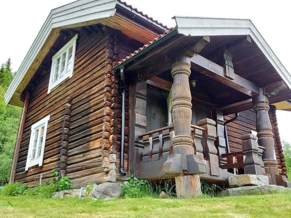 Beautiful place among forests and fields in a good old style, Eggedal