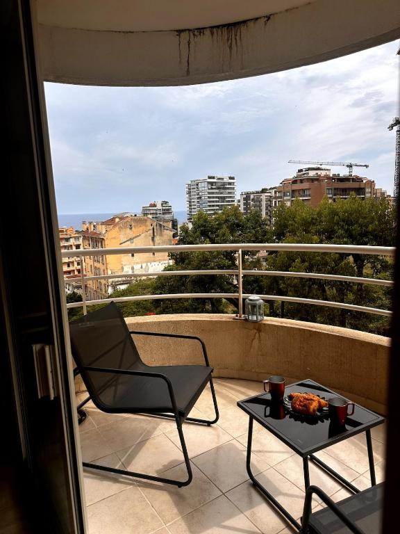 2p - vue mer et montagne - Monaco - 1