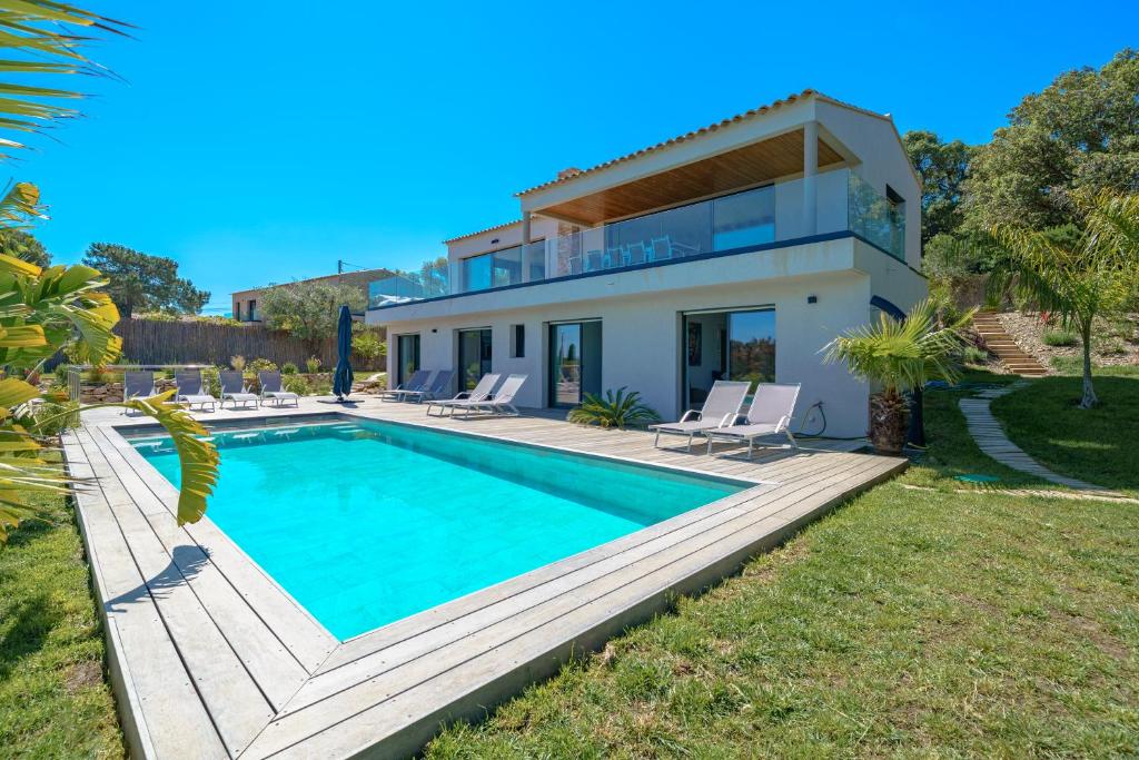 Villa de la Madrague Vue Mer à 200m de la Plage sur La Presqu' île de Giens Sea and Mountain Pleasure - 4
