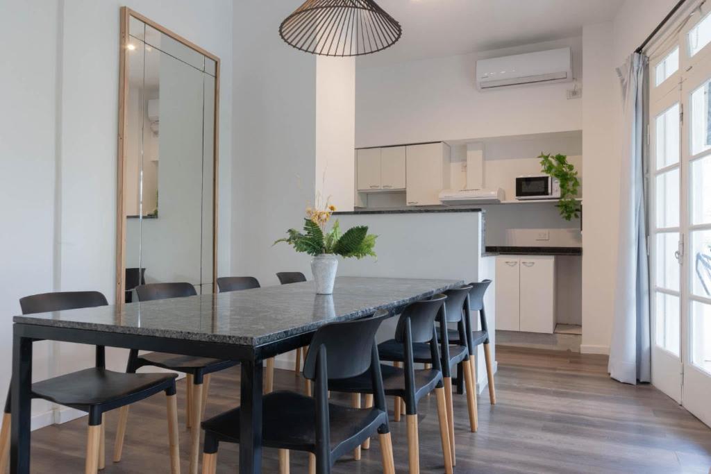 MOT Niceto Vega 4900 - 3 Bd Event & Party Friendly - 5