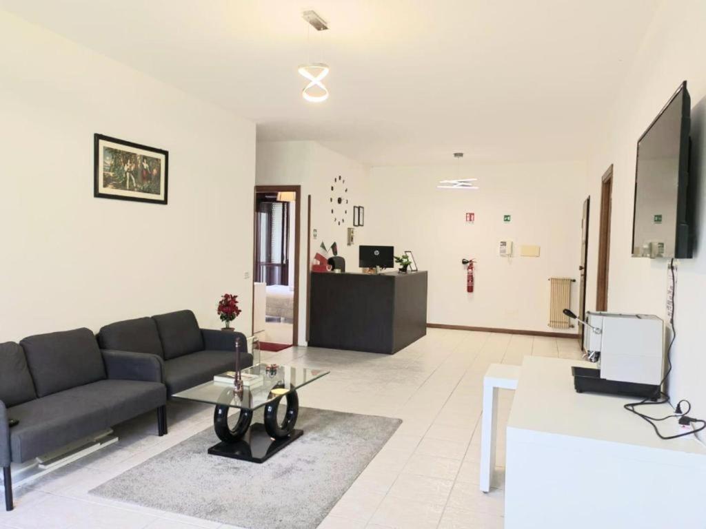 RAHIMA GUEST HOUSe 2 - 3