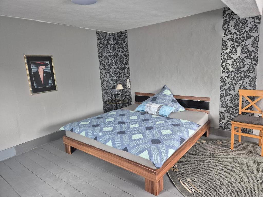 Monteurhaus Dautphe, Friedensdorf