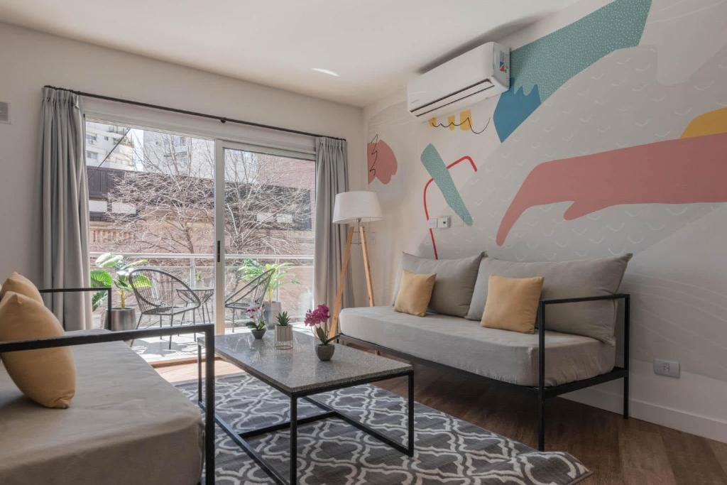 MOT SohoGlam 'C' - 2 Bd with Balcony - 2