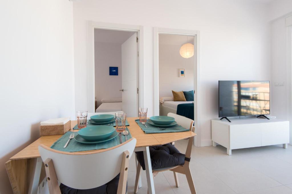 Amazing 2nd Line Beach Apartment - 5