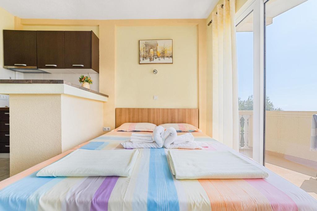 Apartment Dragicevic 5 with Garage - 2