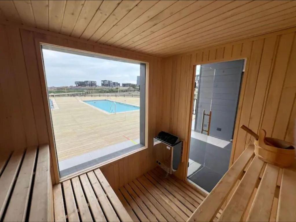 Cozy by the sea - satellite internet - 3