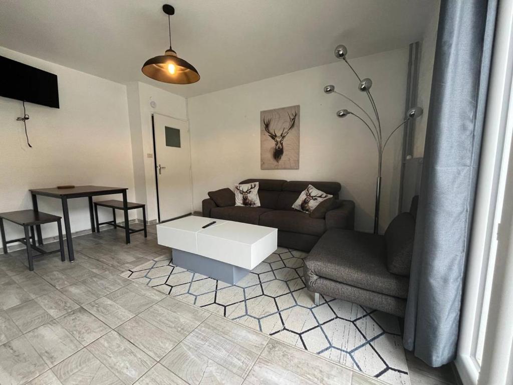 Appartement lumineux 2 pièces avec parking, idéal pour séjour en montagne - 1