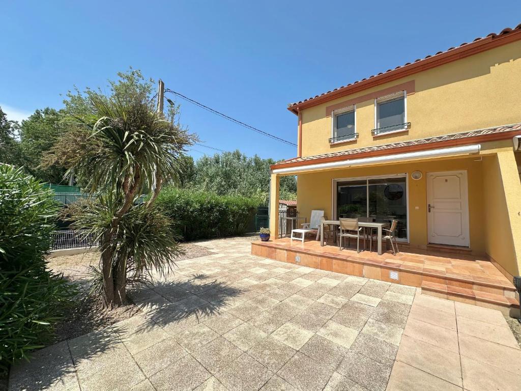 Charmant Pavillon T3 avec Jardin et Piscine à Valras-Plage - FR-1-781-107 - 2