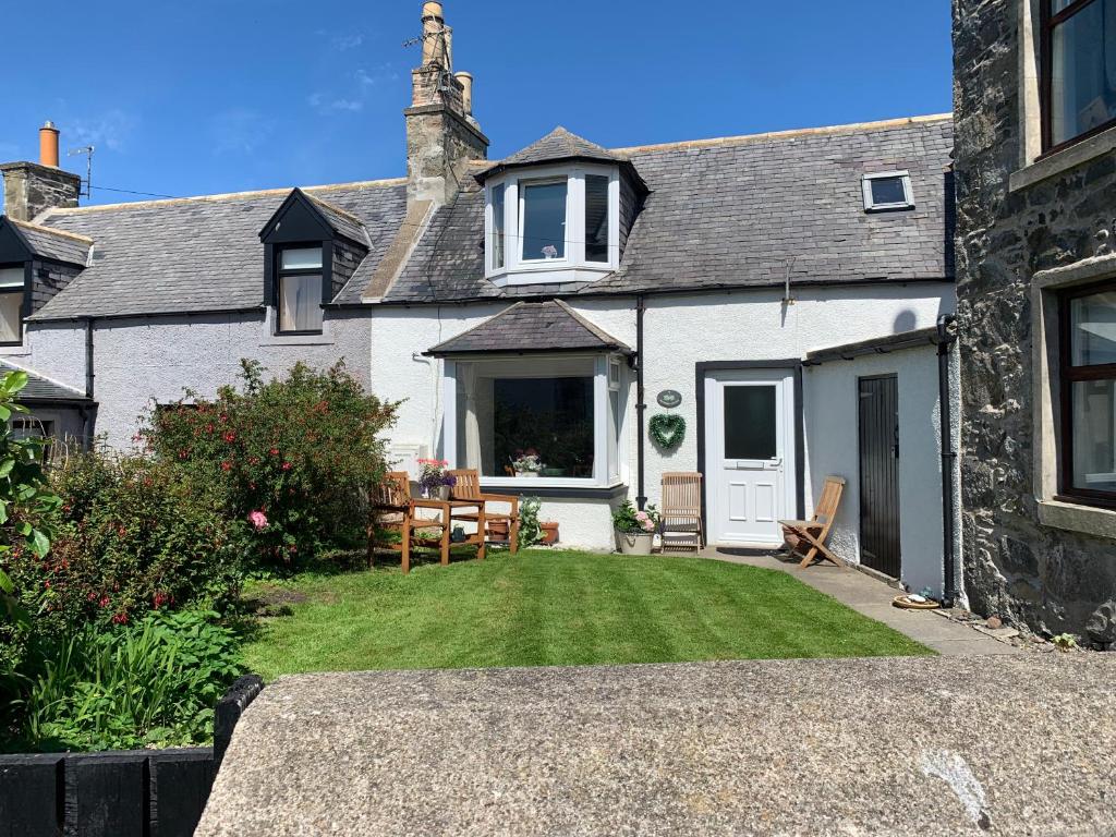 Whitehills Cottage - dogs welcome, Whitehills