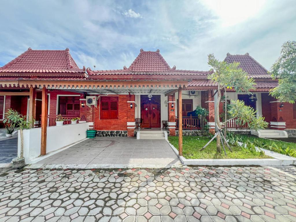 Joglo Prambanan C2, Bugisan