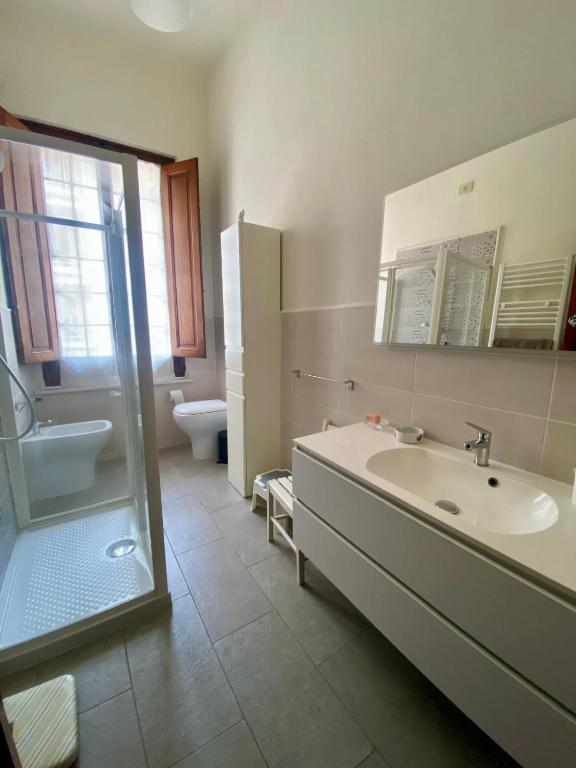Florence Easy Stay, Oberdan Apartment - 4