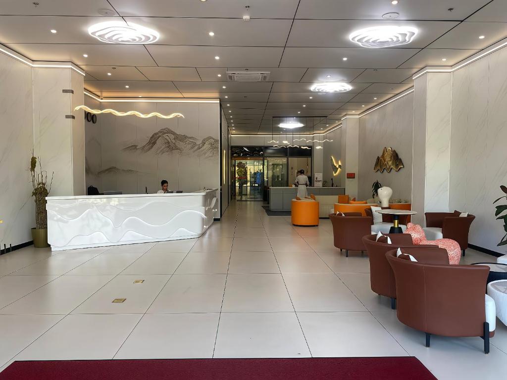 City Center Executive Hotel 수영장