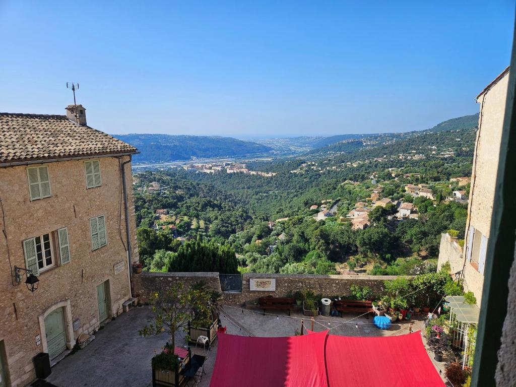 Grande maison de village proche Nice - 1