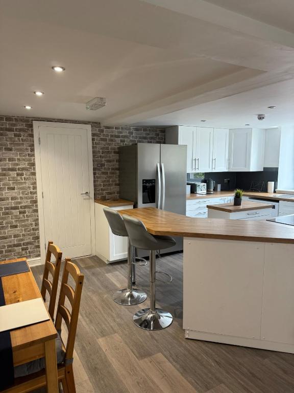 Apartment 15 mins to Lake District & BAE Systems, Dalton in Furness