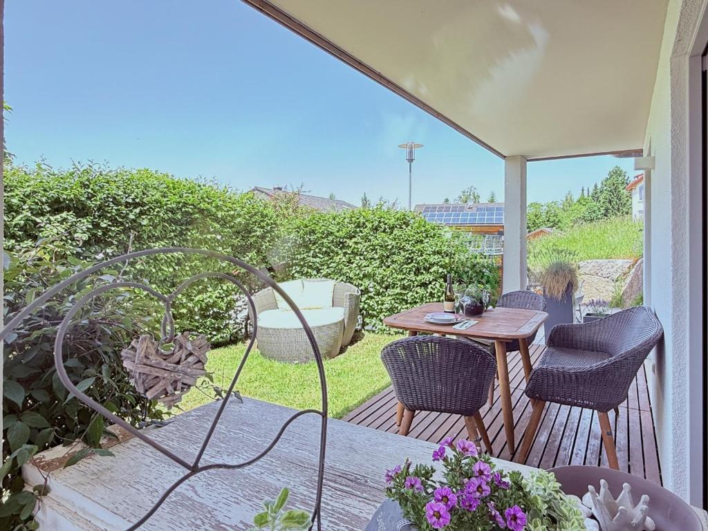 Ferienwohnung Allgäutraum - hochwertig und modern mit Whirlpoolwanne - 2