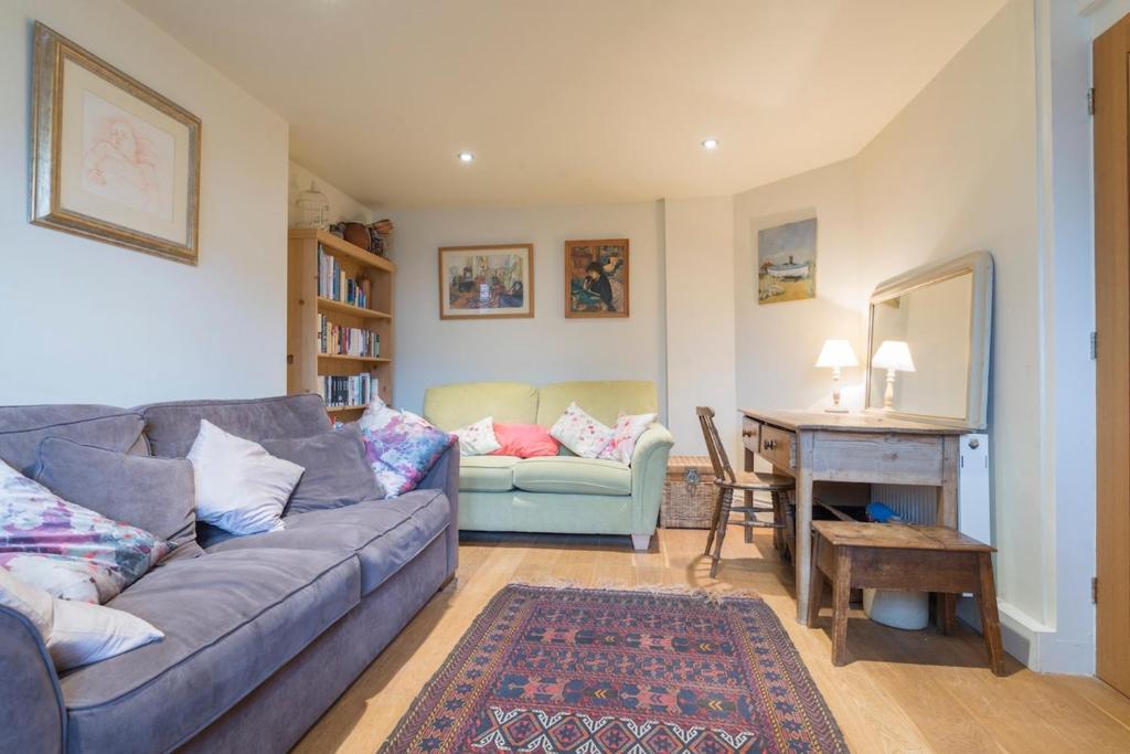 Lovely, Spacious Flat on Unthank Rd, Norwich