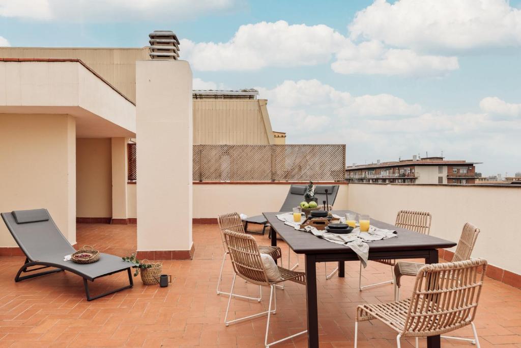 Cazalla - 2 bedrooms and office in Gràcia, Barcelona