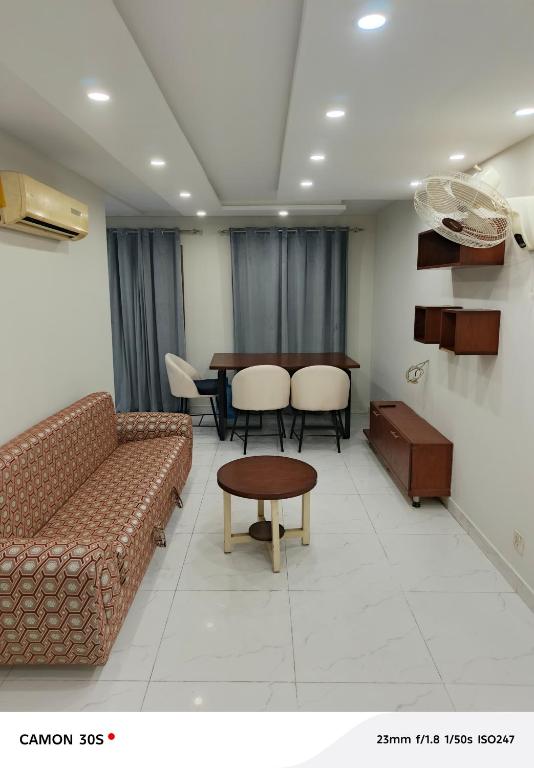 Talib height, Lahore