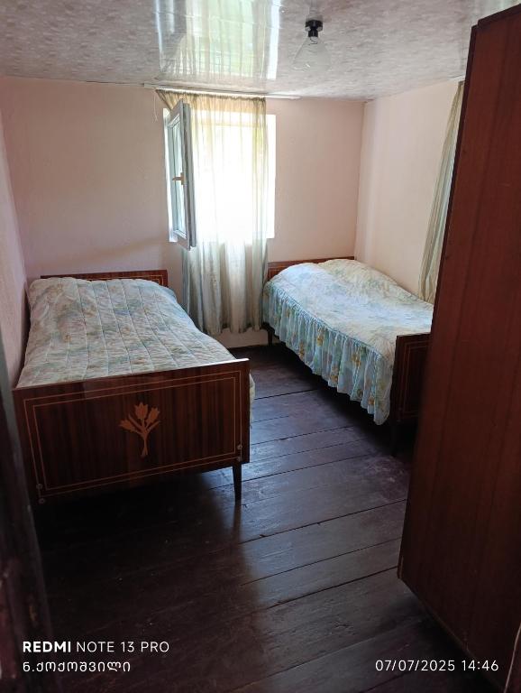 Guesthouse, room 30 Gel, Itʼkhvisi