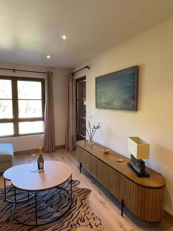 Ski In-Ski Out Luxe Chalet Apartment in Arc 1950 - Newly Renovated - 3