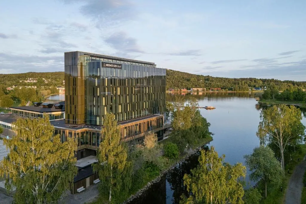 Hernö Gin Hotell, hotel v destinaci Härnösand
