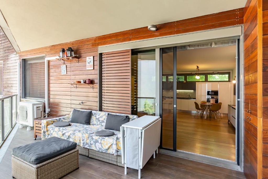 GuestHost - Modern Apartment with Large Terrace, Florencie