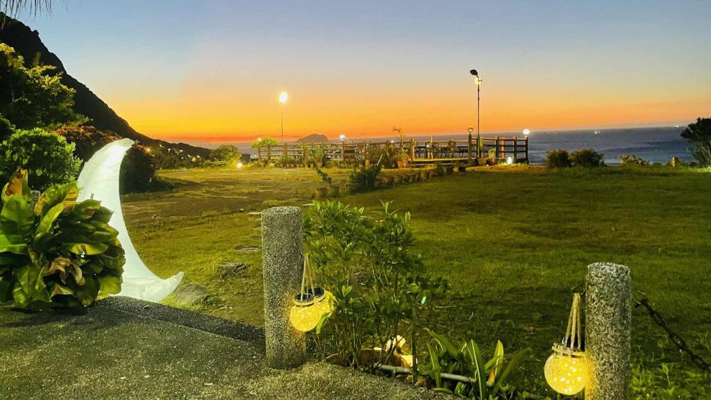 十三層民宿 (13F Homestay)