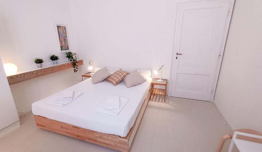 SAHI - Suite Maroncelli 15, Milano