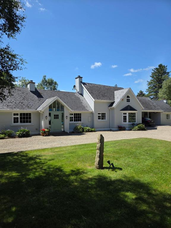 Brookvale, Wellingtonbridge