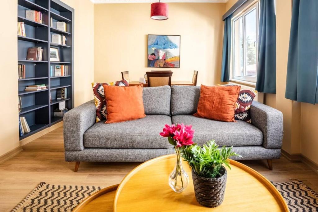 Charming New 1bd Home - Close To Shoreline! #395, Sarıyer