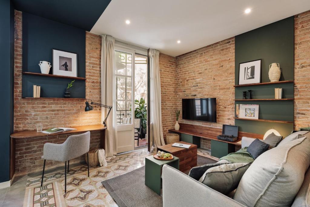 Cira - 2 bedrooms and balcony in Vila de Gràcia, Barcelona