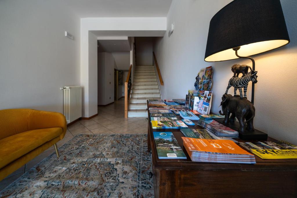 Hotel MAX Lazise &Appartamenti - A due Passi dai Parchi Più Famosi - 5