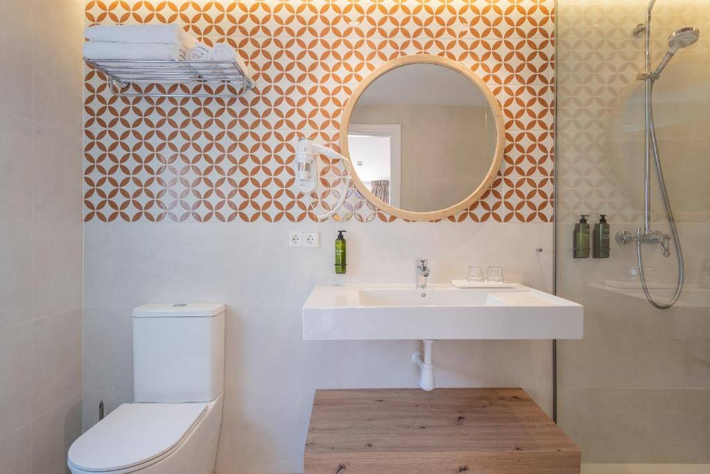 FLOR los Almendros Hotel — Hotel rooms in Peguera, Balearic Islands