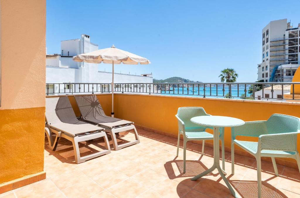 FLOR los Almendros Hotel — Hotel building in Peguera, Balearic Islands